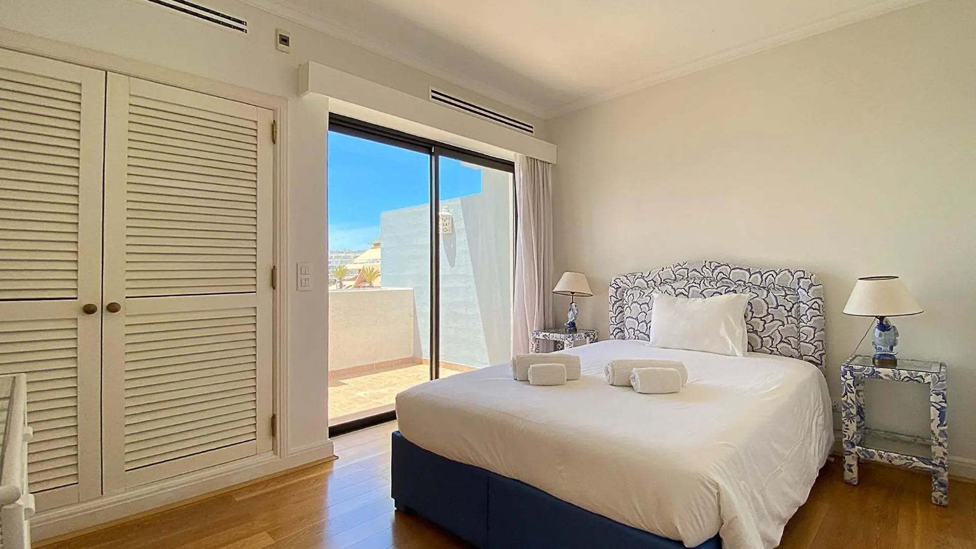 Intemporal Duplex Marina T2 Hsr Marina Vilamoura Apartment